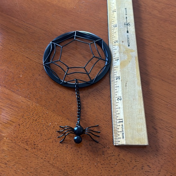 Yankee Candle Halloween Illuma-lid Metal Topper Spider Web -Hanging Spider chain - Picture 4 of 6
